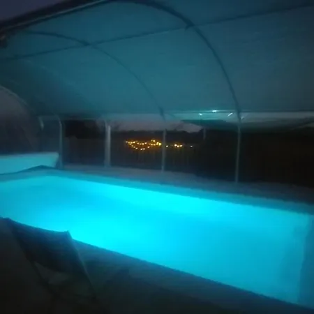 Tente-Cabane En Quercy Luxury tent Planioles