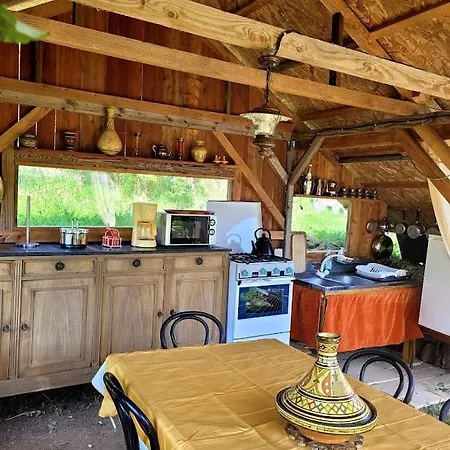 Tente-cabane En Quercy