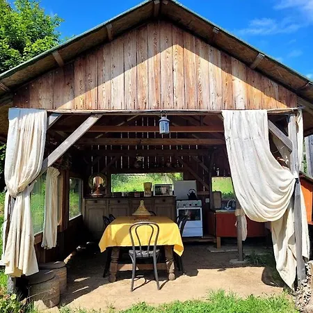 Tente-cabane En Quercy Glamping Planioles